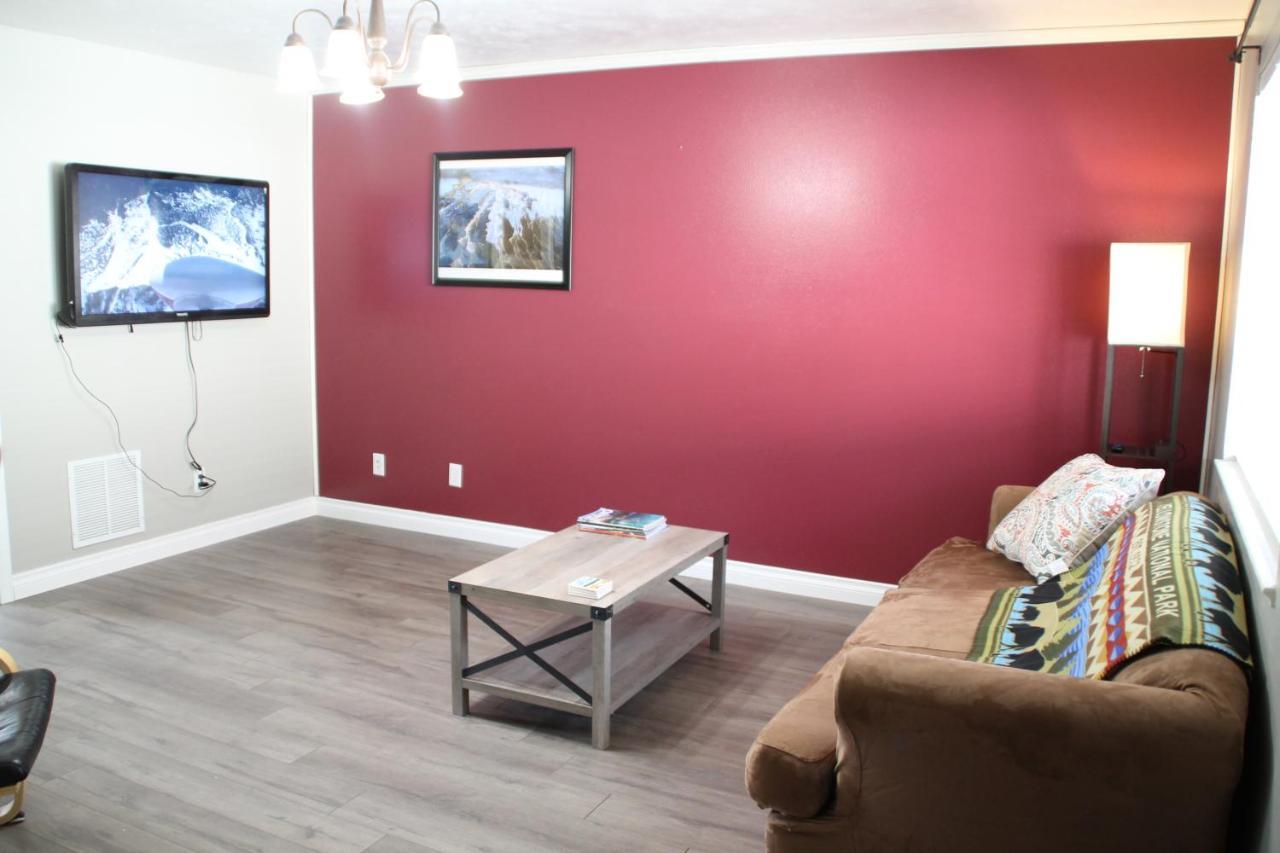 3 Queen Beds, 1 Twin Bed, 2 Rooms, 1 And A Half Bath, Self Check-In, Flexcation Equipped Idaho Falls Exterior foto